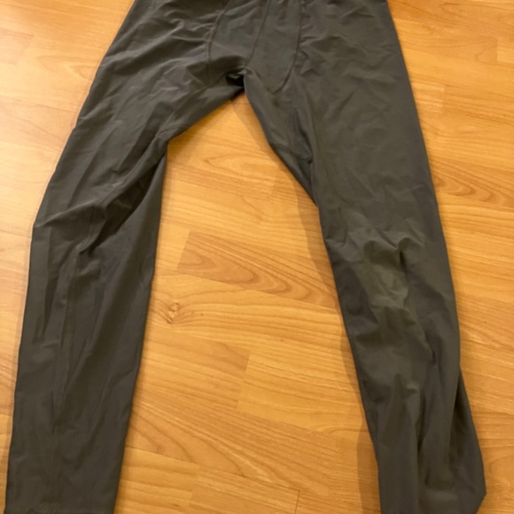 Sanabul Black Rashguard (medium) and Grey Pants (Spats) - Picture 11 of 13